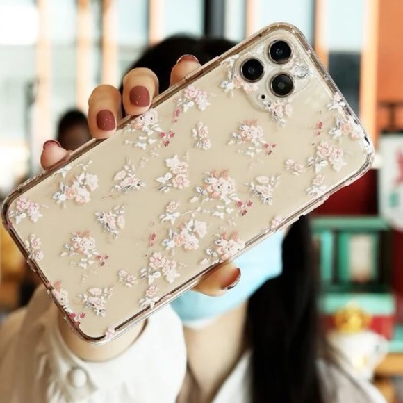 SHEIN Other - Brand new shein flower iPhone 12/12 pro case